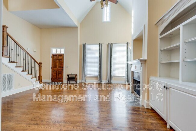 Building Photo - 3012 Americus Dr