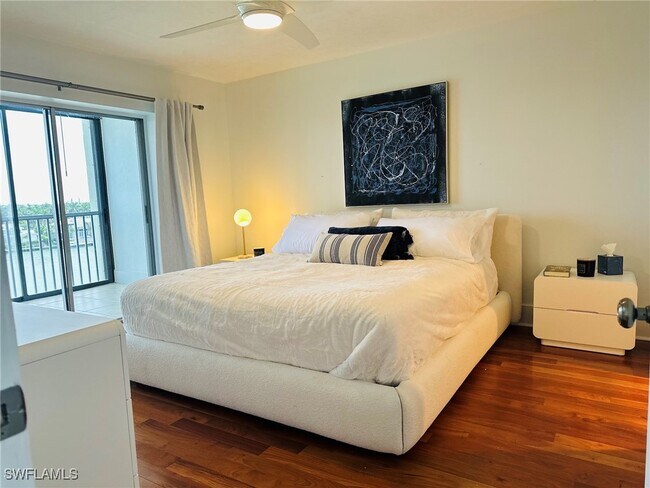 Building Photo - 2750 Gulf Shore Blvd N