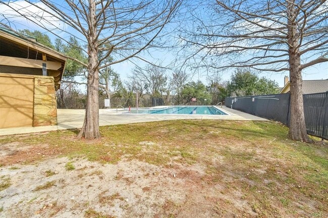 Building Photo - 1810 Manada Trail