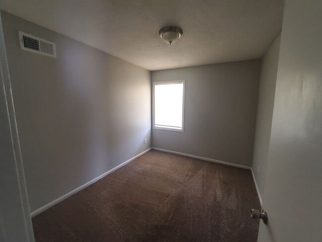 Building Photo - 4202 Crain Rd