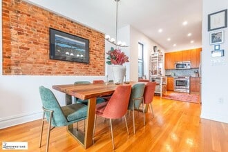 Building Photo - 203 Luquer St