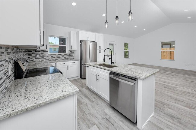 Building Photo - 2859 38th Ave N