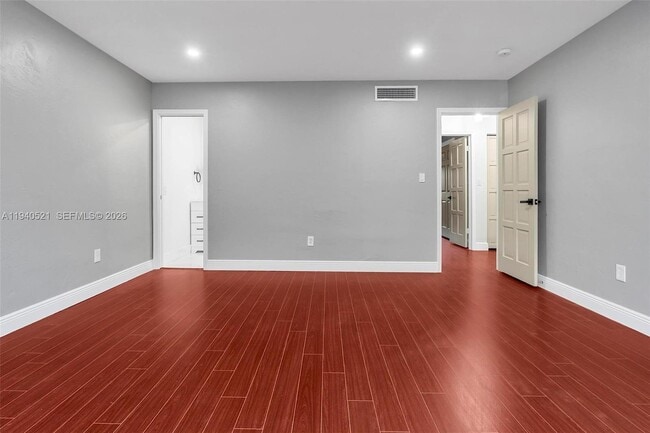 Building Photo - 8898 SW 62nd Terrace