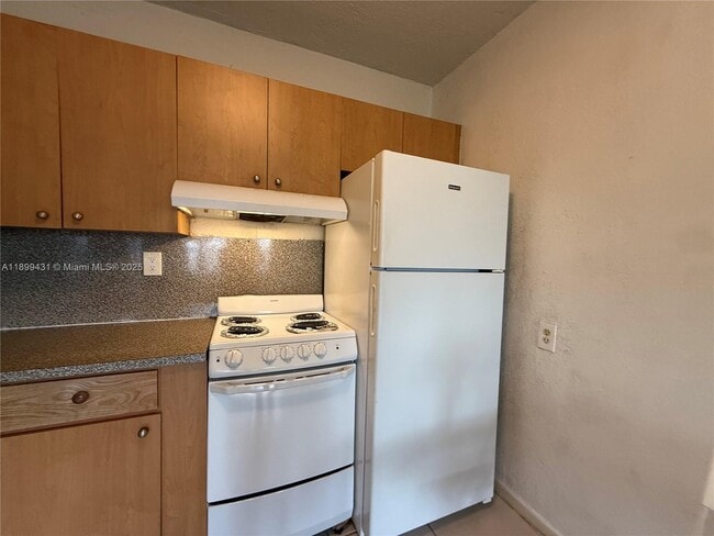 Building Photo - 3220 NW 47th St