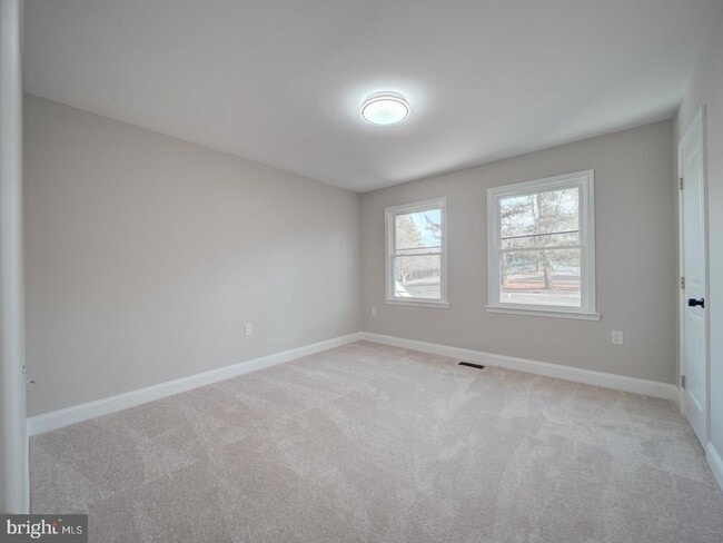 Building Photo - 4432 Indigo Ln