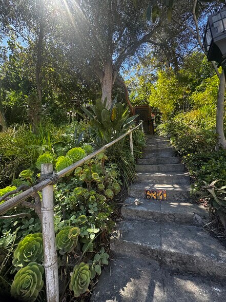 Building Photo - 631 W Pennsylvania Ave