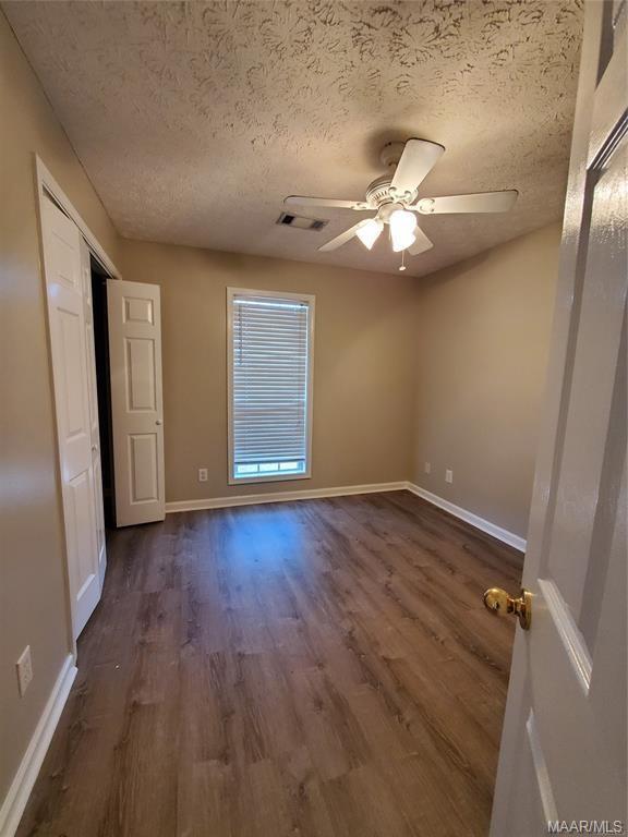 Building Photo - 517 Sandfield Ct