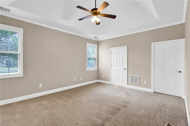 Building Photo - 5358 Manor View Dr NW