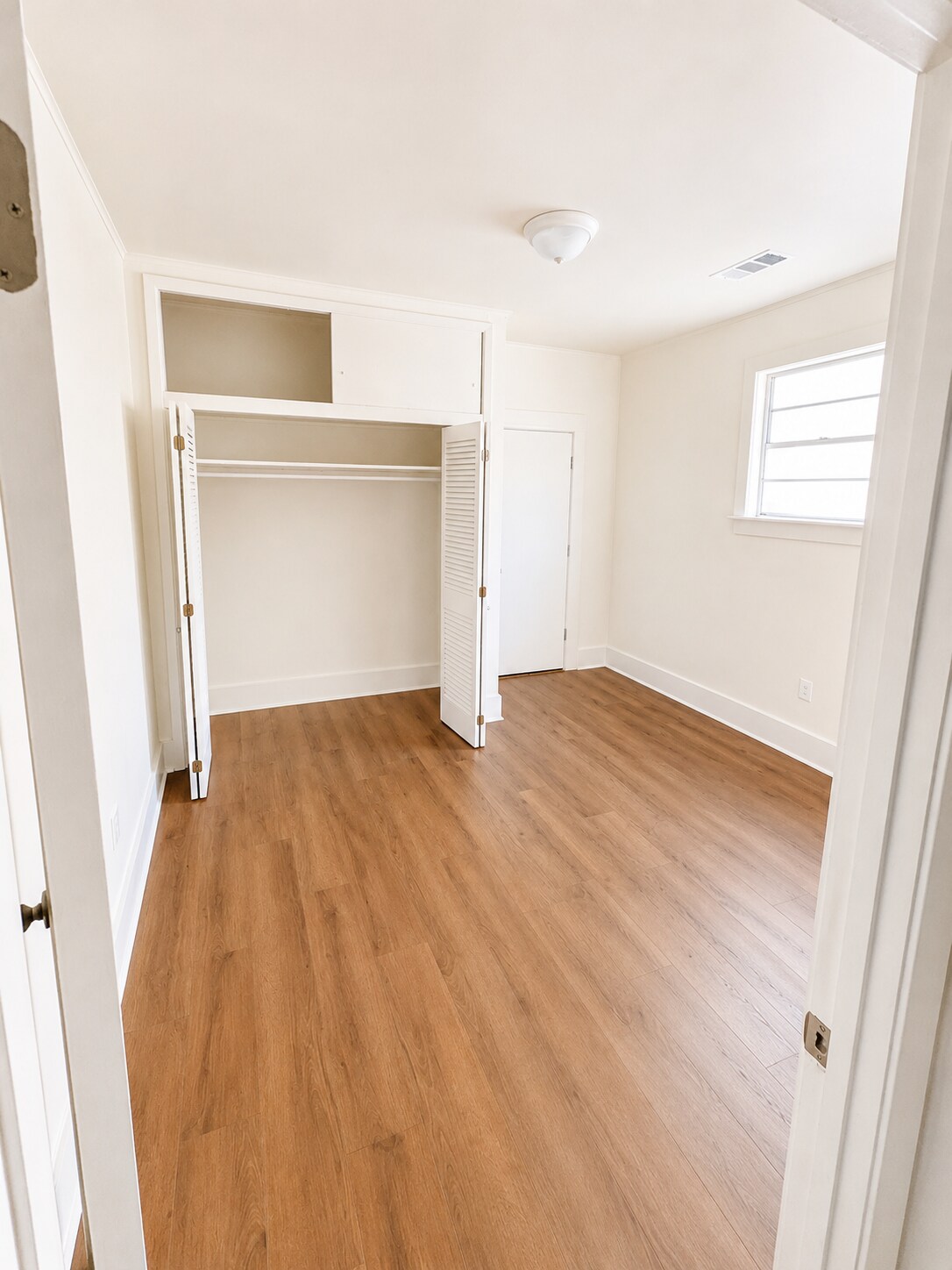 Building Photo - 2120 Onzaga St