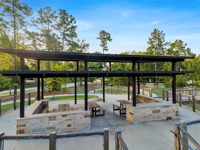 Building Photo - 331 Silver Carp Trl