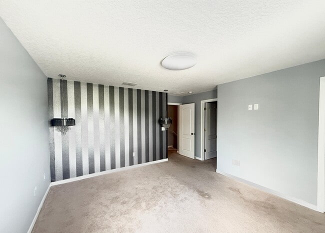Building Photo - 7642 Fairgrove Ave