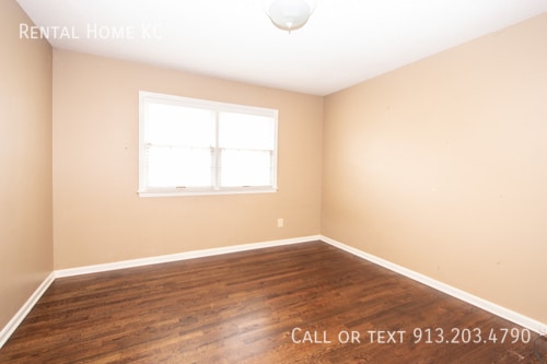 Building Photo - 10047 Lamar-