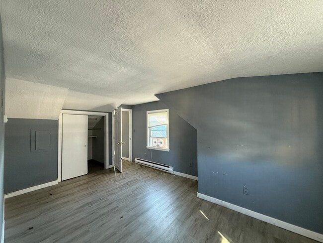 Building Photo - 144 Franklin St