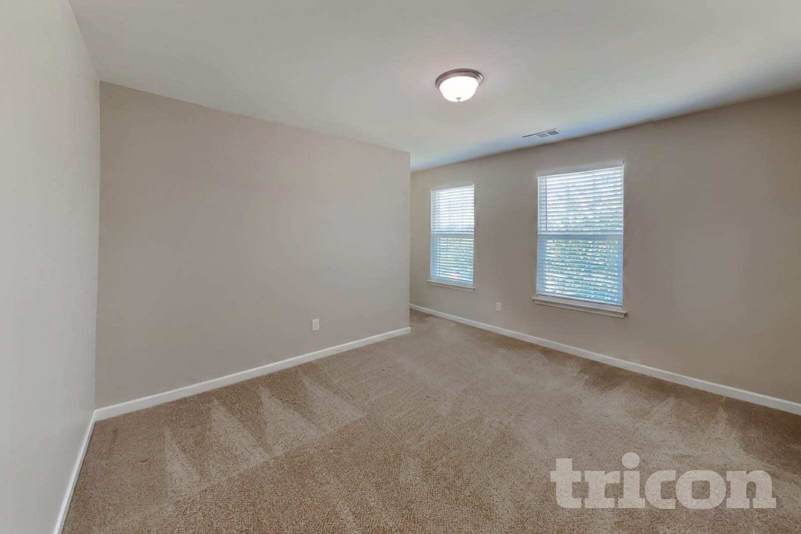 Building Photo - 2902 Cherry Point Ln