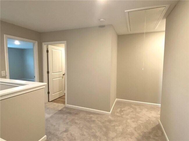 Building Photo - 4412 Grosbeak Dr