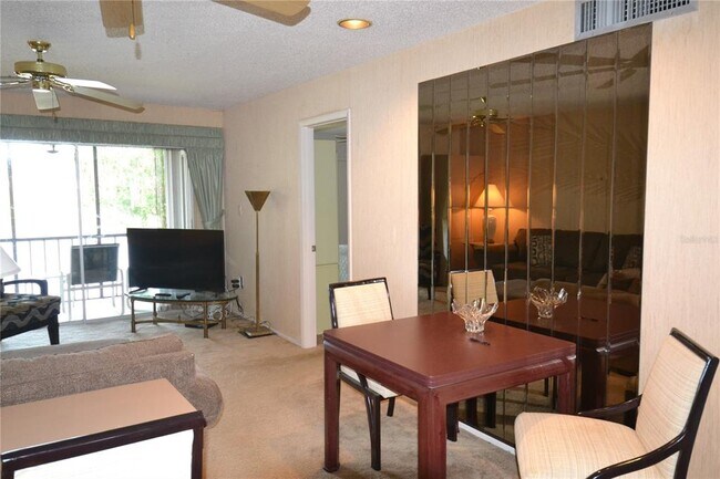 Building Photo - 216 Cypress Ln