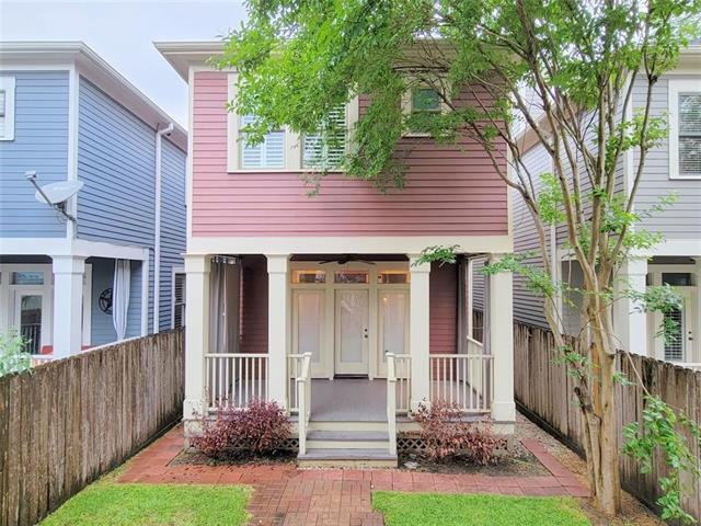 Building Photo - 632 W 17th St