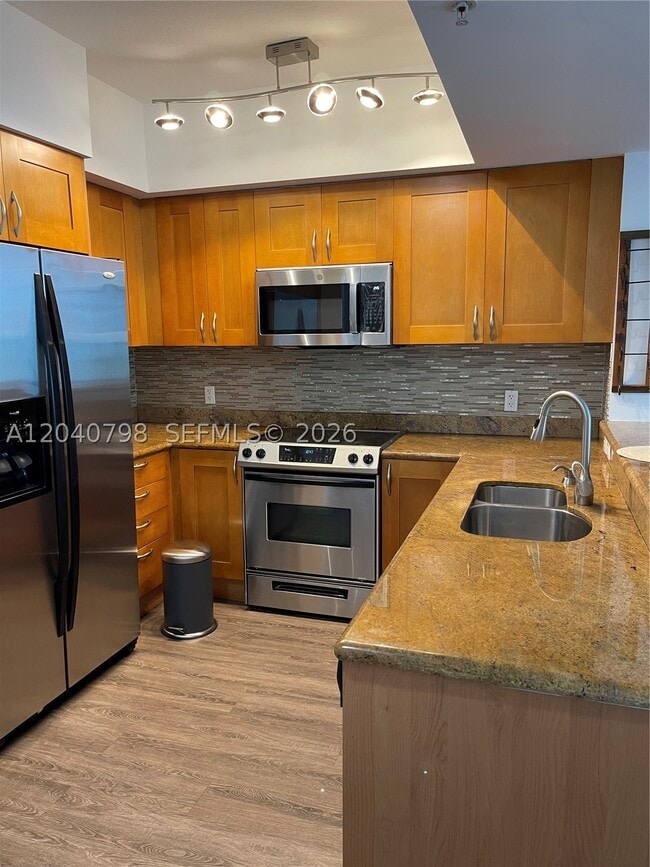 Building Photo - 1745 E Hallandale Beach Blvd