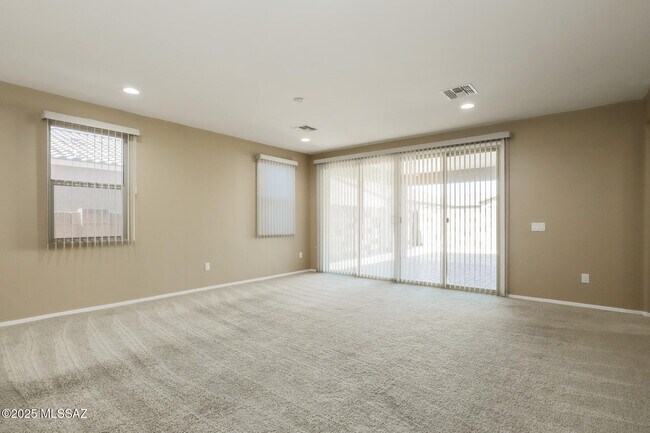 Building Photo - 11405 E Rincon Range Dr
