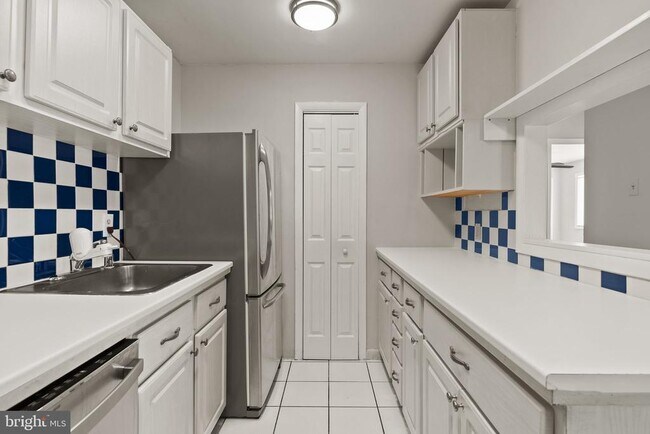 Building Photo - 12654 Dara Dr