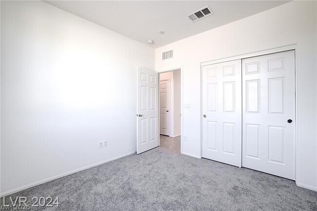 Building Photo - 5613 Steampunk St