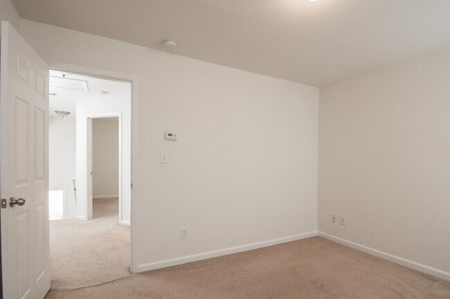 Building Photo - 267 Grenier Terrace NE