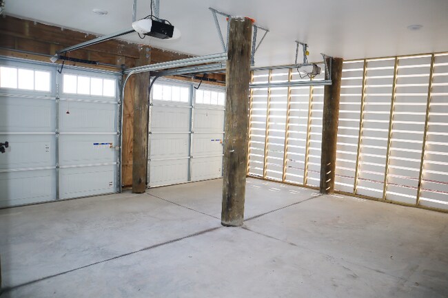 Building Photo - 38893 Verandah Bay Drive