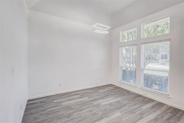 Building Photo - 1521 Palisades Dr