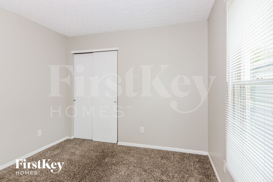 Building Photo - 3424 Brook Spring Dr