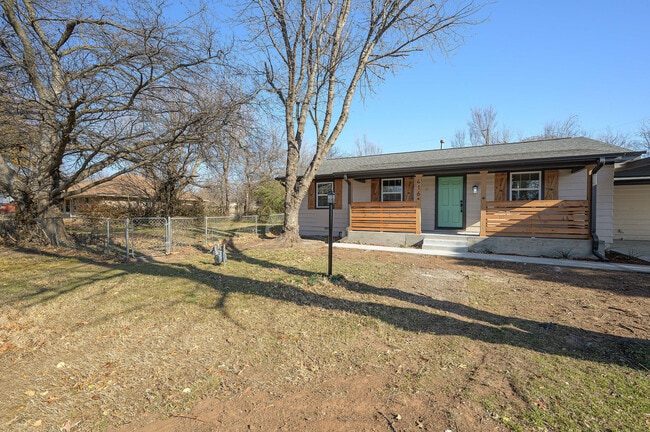 Building Photo - 416 Betty Ln