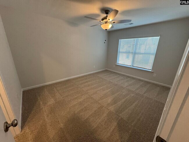 Building Photo - 2048 Armada Rd