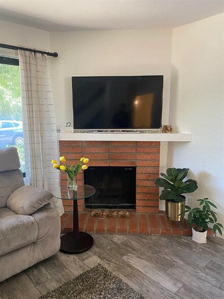 Building Photo - 3555 Monair Dr