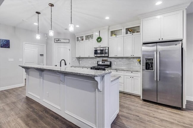 Building Photo - 3833 Pennine Way