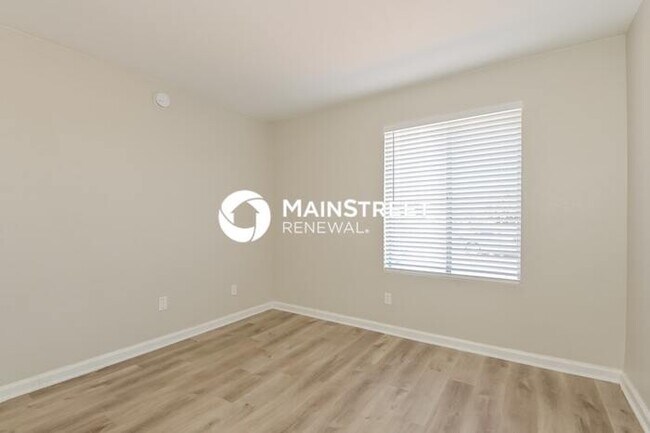 Building Photo - 3 Bedroom Pet-Friendly Home in TUCSON, AZ with Main Street Renewal