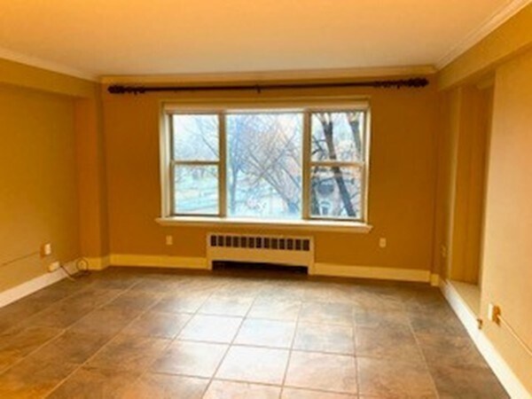 Building Photo - 145 Pinckney St