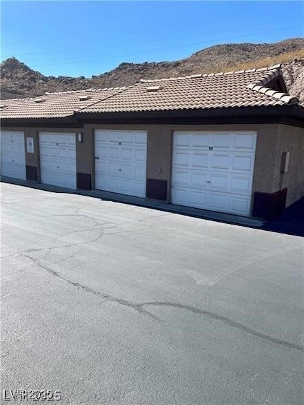 Building Photo - 231 W Horizon Ridge Pkwy