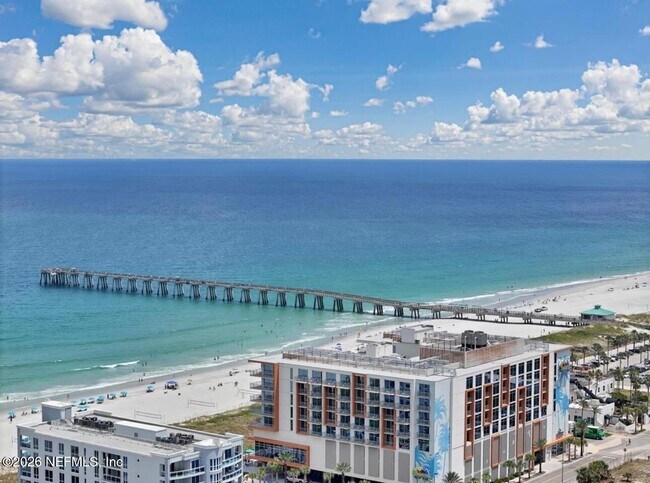 Building Photo - 905 2nd St N