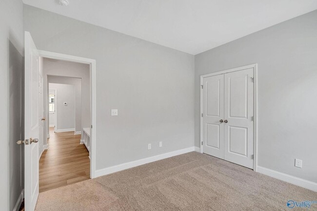 Building Photo - 147 Ivy Vine Dr
