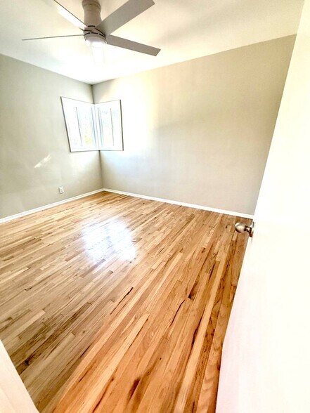 Building Photo - 22051 San Miguel St