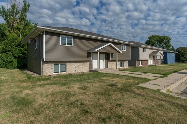 Building Photo - 121 Balcerzak Dr
