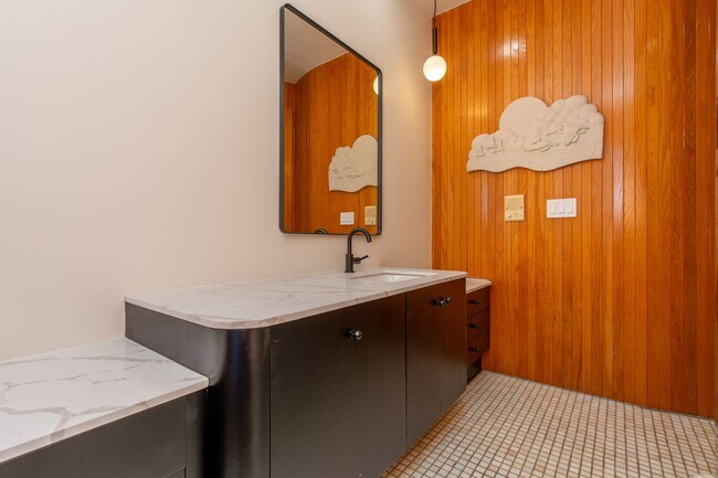 Building Photo - Extraordinary 5-Bed / 5-Bath Oceanfront Property in La Jolla!