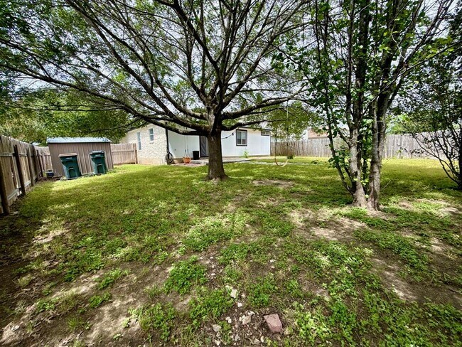 Building Photo - 15120 Arizona Oak Ln