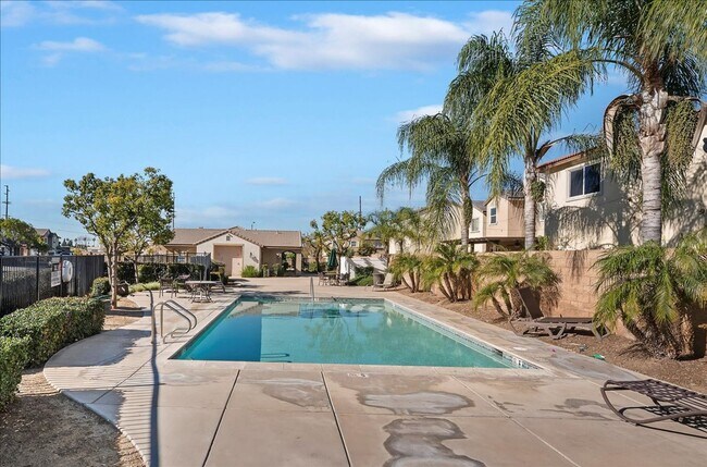 Building Photo - ***MOVE IN READY*** Home in a Gated San Bernardino Community