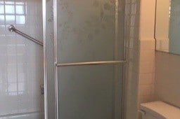 Bath 1 - 2324 Madison Rd