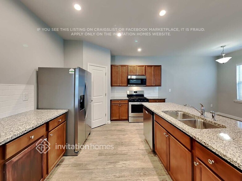 Building Photo - 276 Paulownia Cir