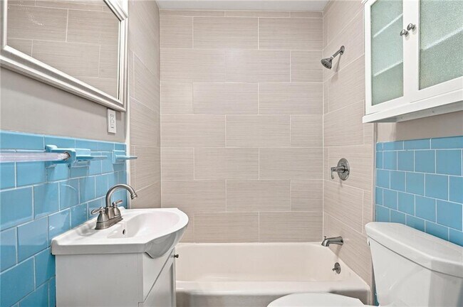 Building Photo - 51 Pettaconsett Ave