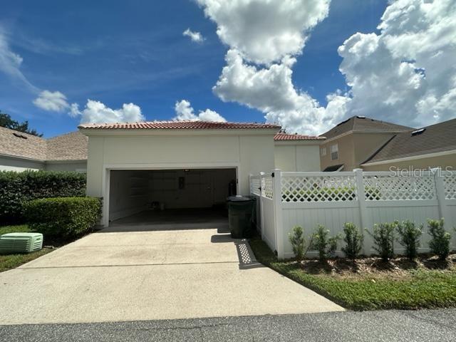 Building Photo - 906 Pawstand Rd