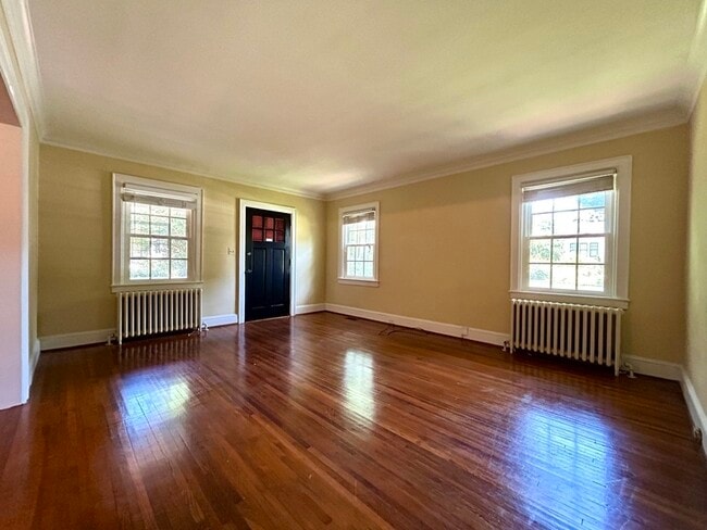 Building Photo - 1714 Chestnut Ave