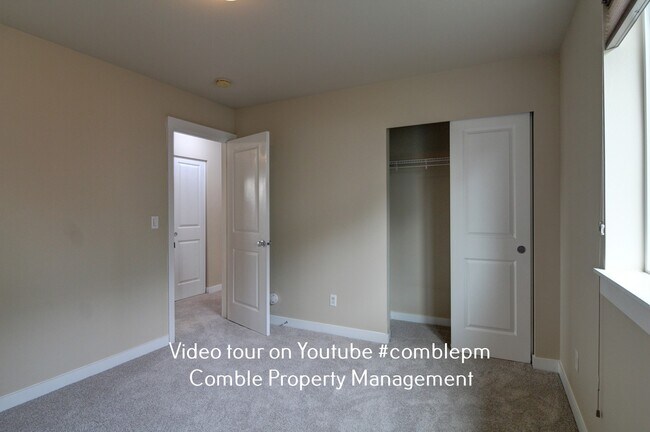 Building Photo - 17321 13th Dr SE