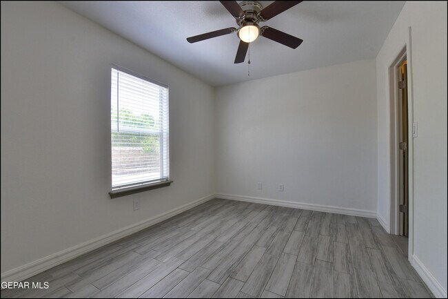 Building Photo - 672 Sequeiros Ct